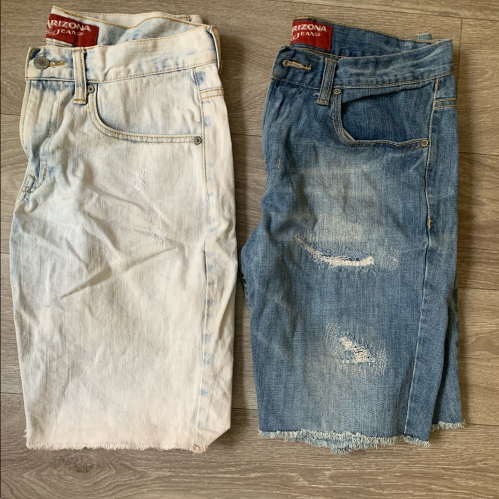 Arizona Jeans Co Distressed shorts bundle